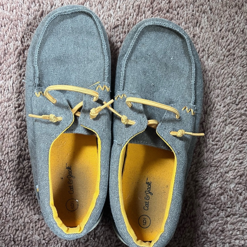 Cat & Jack boys shoes-worn a handful of times-still in good condition